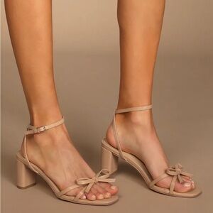 Lulu’s Nude Bow Block Heels